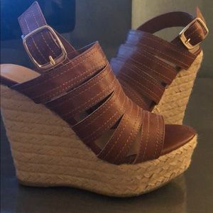 Wedge heels